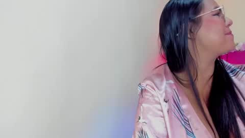 Gaby Im on vacation see you on November 25 online show from 18, 12, 2024