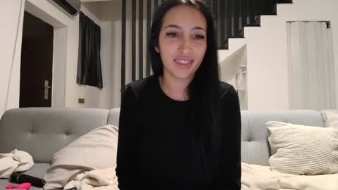 i love to squirt online show from 2, 3, 2026