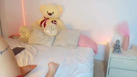   online show from 27, 2, 2026