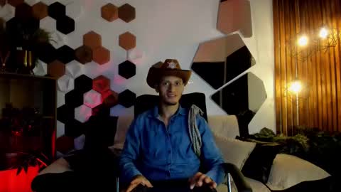 Snapshot of gabrieldraven chatting on 13, 10, 2025 gabrieldraven online show from 13, 10, 2025