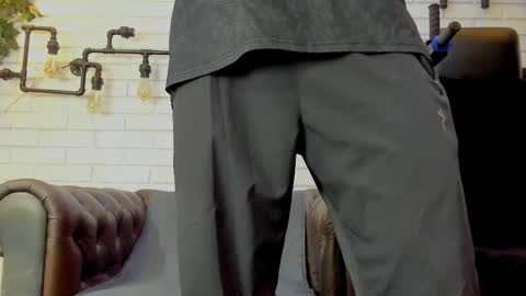 Snapshot of gabrieldraven chatting on 15, 11, 2025 gabrieldraven online show from 15, 11, 2025