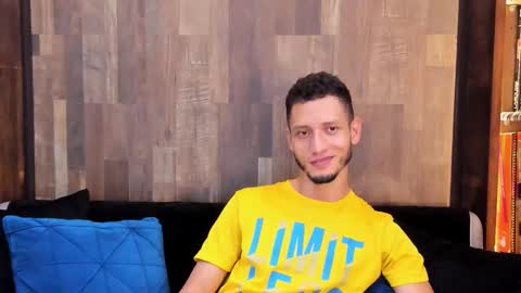 Snapshot of gabrieldraven chatting on 27, 11, 2025 gabrieldraven online show from 27, 11, 2025