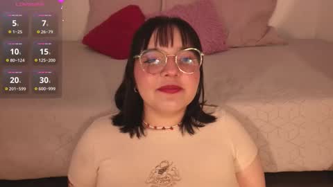 Snapshot of gaby99_ chatting on 21, 10, 2025 Gabyy online show from 21, 10, 2025