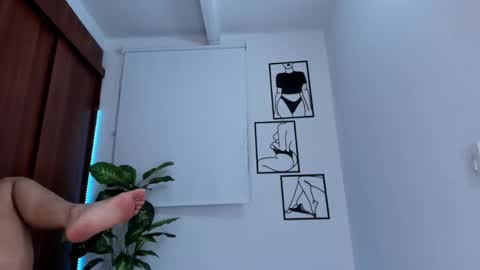    online show from 10, 1, 2025