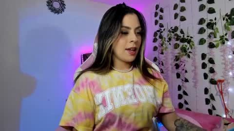 Snapshot of gaby_vandriel chatting on 25, 1, 2025 GABRIELA online show from 25, 1, 2025