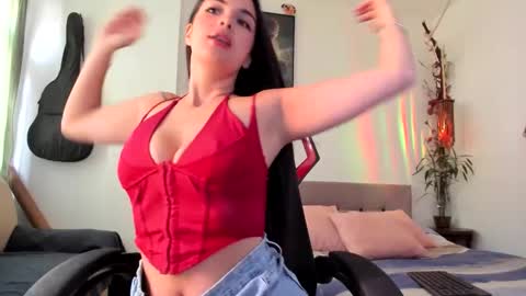 Snapshot of gabyaridiii chatting on 28, 4, 2026 gabyaridiii online show from 28, 4, 2026