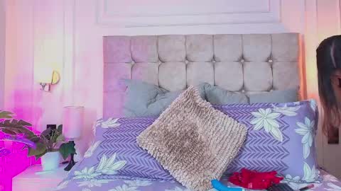 GabyEvans online show from 16, 4, 2026