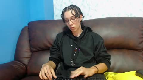 Snapshot of gadiel_sex chatting on 7, 2, 2025 gadiel_sex online show from 7, 2, 2025