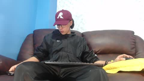 Snapshot of gadiel_sex chatting on 17, 2, 2025 gadiel_sex online show from 17, 2, 2025