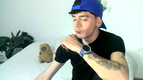 Snapshot of gaelgarcia07 chatting on 5, 2, 2026 Gael Garca online show from 5, 2, 2026