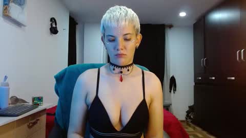 Snapshot of gaia_plath chatting on 12, 3, 2026 Gaia Plath online show from 12, 3, 2026