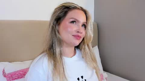 Gaia Baker  online show from 25, 6, 2026
