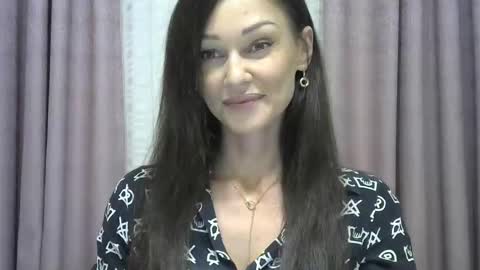 Snapshot of galaxy_33 chatting on 8, 9, 2025 galaxy_33 online show from 8, 9, 2025
