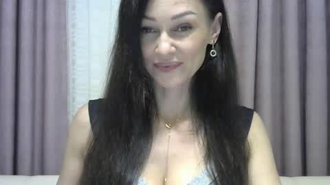 Snapshot of galaxy_33 chatting on 9, 10, 2025 galaxy_33 online show from 9, 10, 2025