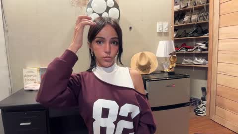 Snapshot of galileii chatting on 11, 11, 2025 galileii online show from 11, 11, 2025