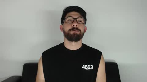 Snapshot of galit_g chatting on 3, 11, 2025 Gari online show from 3, 11, 2025