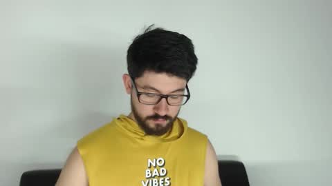 Snapshot of galit_g chatting on 5, 11, 2025 Gari online show from 5, 11, 2025