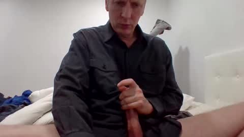 Snapshot of gamerboy200 chatting on 12, 11, 2025 gamerboy200 online show from 12, 11, 2025