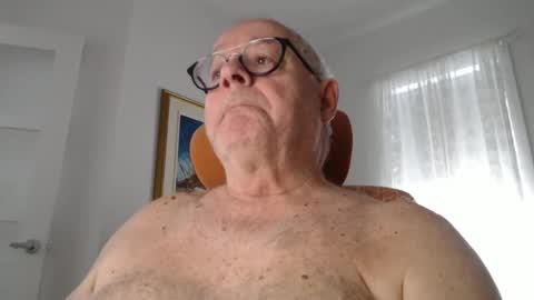 Snapshot of gamin68 chatting on 4, 12, 2025 gamin68 online show from 4, 12, 2025