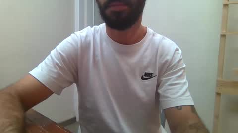 Snapshot of gapelord21 chatting on 1, 11, 2025 GapeLord21 online show from 1, 11, 2025