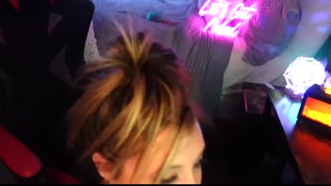 Snapshot of garagesex22 chatting on 21, 12, 2024 Jenna  - be back MONDAY night.  online show from 21, 12, 2024