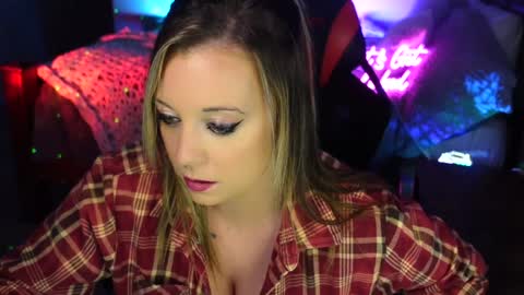 Snapshot of garagesex22 chatting on 9, 1, 2025 Jenna  - be back MONDAY night.  online show from 9, 1, 2025