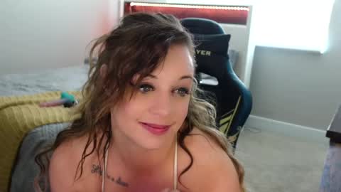 Snapshot of garagesex22 chatting on 28, 5, 2026 Jenna - be back MONDAY night. online show from 28, 5, 2026