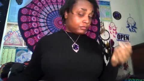 Snapshot of gardeniaspear chatting on 26, 4, 2026 Gardenia online show from 26, 4, 2026