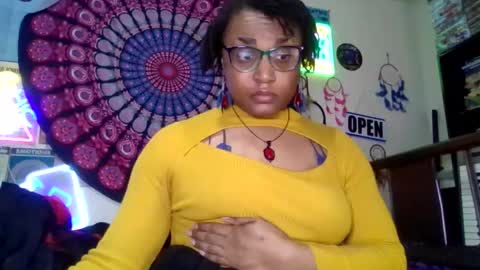 Snapshot of gardeniaspear chatting on 2, 5, 2026 Gardenia online show from 2, 5, 2026