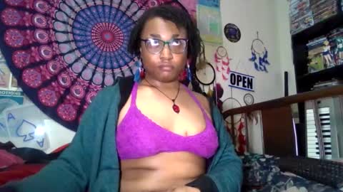 Snapshot of gardeniaspear chatting on 16, 5, 2026 Gardenia online show from 16, 5, 2026