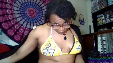 Snapshot of gardeniaspear chatting on 21, 5, 2026 Gardenia online show from 21, 5, 2026