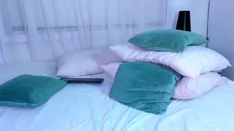 garnet  online show from 14, 12, 2024