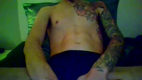 Snapshot of garyreal1990 chatting on 28, 2, 2026 garyreal1990 online show from 28, 2, 2026