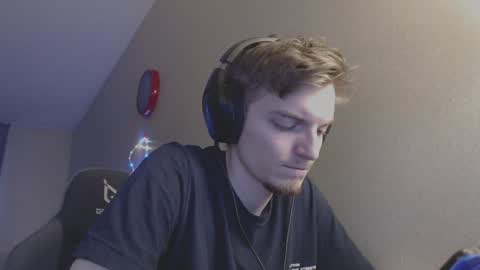 Snapshot of gasturfahe chatting on 2, 1, 2025 gasturfahe online show from 2, 1, 2025