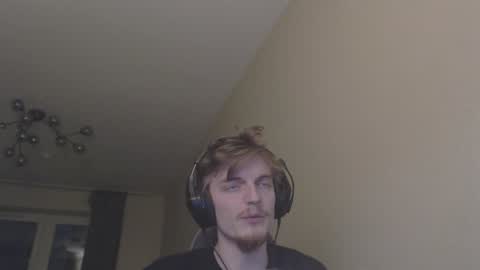 Snapshot of gasturfahe chatting on 7, 2, 2025 gasturfahe online show from 7, 2, 2025