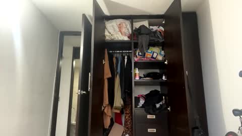 gatubelahotxxx online show from 29, 12, 2024