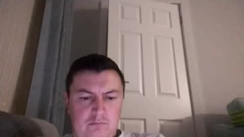 Snapshot of gaz101993 chatting on 16, 11, 2025 GazP online show from 16, 11, 2025