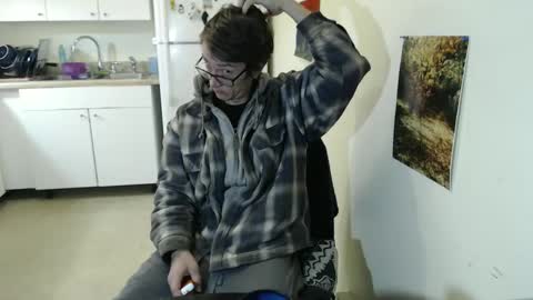 Snapshot of gdanch chatting on 4, 1, 2025 G online show from 4, 1, 2025