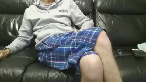 Snapshot of geeezer64 chatting on 4, 11, 2025 geeezer64 online show from 4, 11, 2025