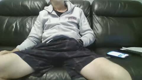 Snapshot of geeezer64 chatting on 17, 11, 2025 geeezer64 online show from 17, 11, 2025