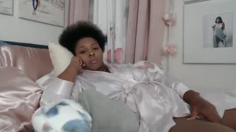 The Empress online show from 28, 10, 2025