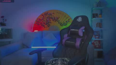 Snapshot of geminis_grey chatting on 12, 10, 2025 Geminis online show from 12, 10, 2025