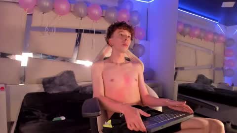 Genesis online show from 8, 11, 2025