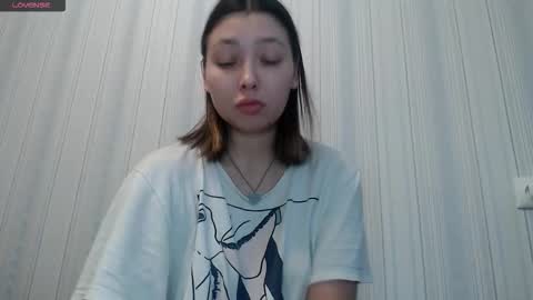 genev__ievee online show from 19, 1, 2026