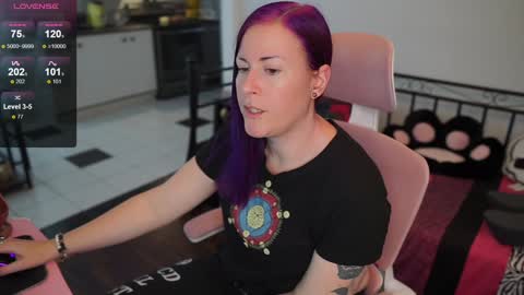 Snapshot of gennyrock chatting on 18, 12, 2024 Genny Rock and online show from 18, 12, 2024