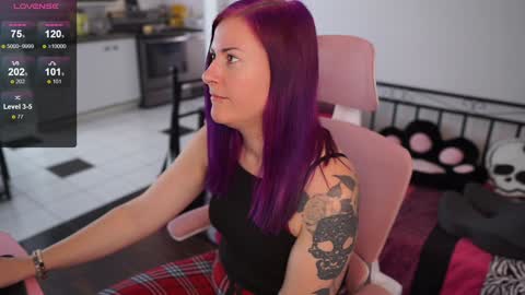 Snapshot of gennyrock chatting on 22, 12, 2024 Genny Rock and online show from 22, 12, 2024