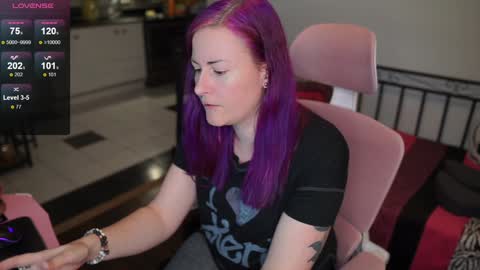 Snapshot of gennyrock chatting on 3, 1, 2025 Genny Rock and online show from 3, 1, 2025