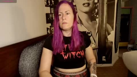 Snapshot of gennyrock chatting on 14, 1, 2025 Genny Rock and online show from 14, 1, 2025