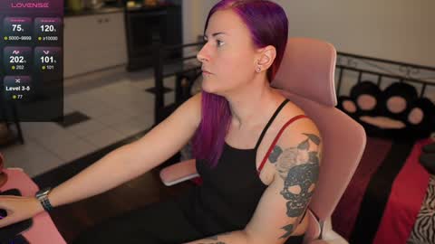 Snapshot of gennyrock chatting on 1, 2, 2025 Genny Rock and online show from 1, 2, 2025