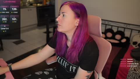 Snapshot of gennyrock chatting on 5, 2, 2025 Genny Rock and online show from 5, 2, 2025